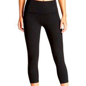 Victorias Secret VSX Knockout Crop Pant Black Burgundy Pink Large Victorias Secret VSX Knockout Crop Pant Black Burgundy Pink Large